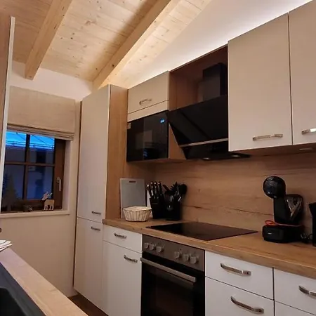 Hochalmbahnen 1-17 We3, Maislaufeldweg 1q Og Daire